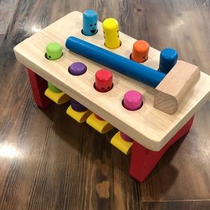 Melissa Doug pound hammer toy